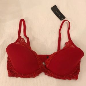 Sexy red lace Natori bra - size 34C NWT